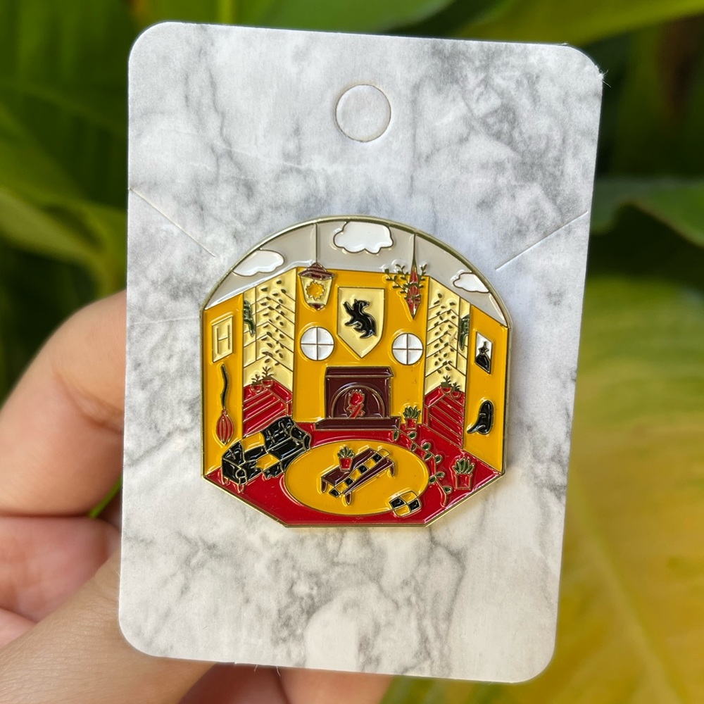 Harry Potter Gryffindor Common Room Pin
